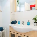 Palm Apartment *